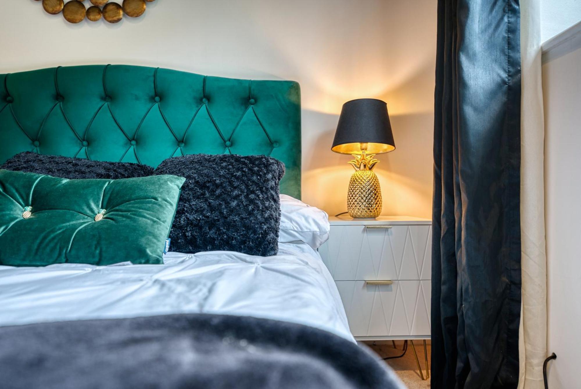 Capri 13 Sa - 3 Bed House, Close To Loughborough University & M1 Motorway, Free Wifi, Big Garden, Ample Parking- Ask For Contractor Rates! Luaran gambar
